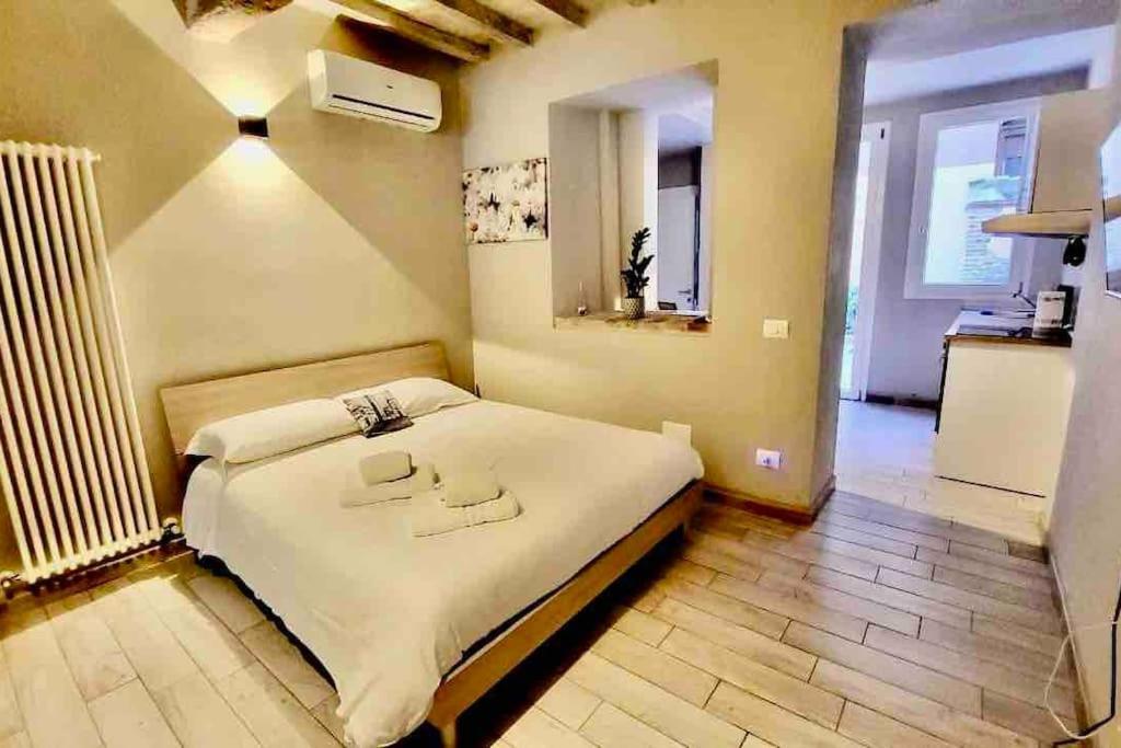 Appartement " In Centro Da Marghe" By Revenue House à Parme Extérieur photo